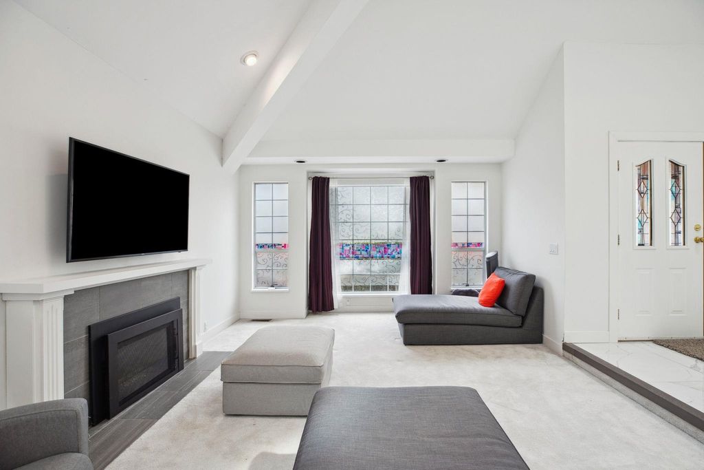 listing image 1107545844748696875