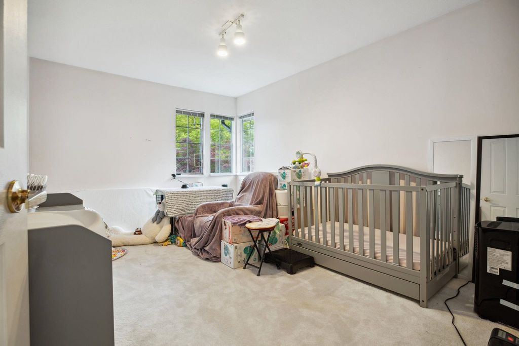 listing image 1109152110014680526