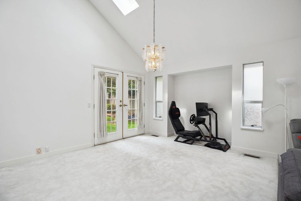 listing image 1100235048736049615