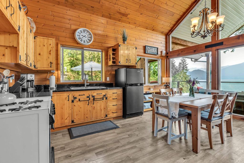 listing image 1101476271010327492