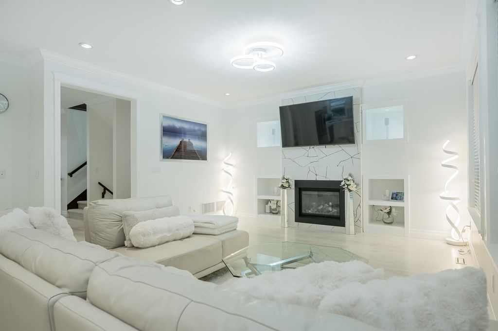 Photo of 17447 0a Avenue, Surrey, BC V3S 9P3 (MLS # R3078091)