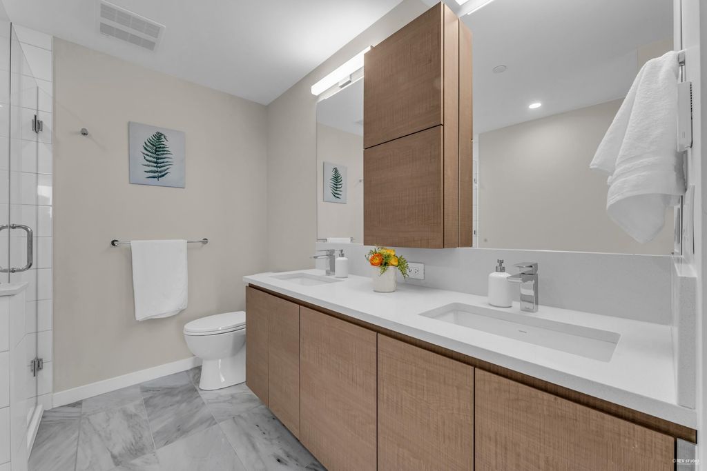 listing image 1102769146645014325