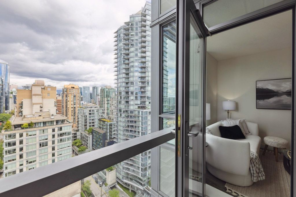 listing image 1109688973176405597