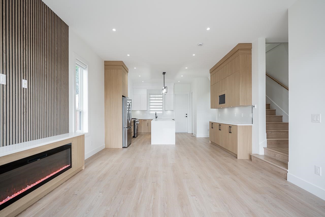 957 Edgar Avenue 102