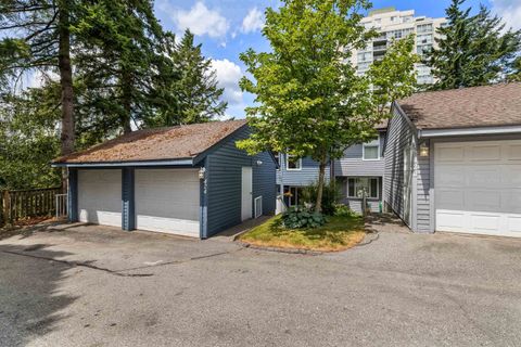424 Lehman Place Port Moody BC V3H 3Z6