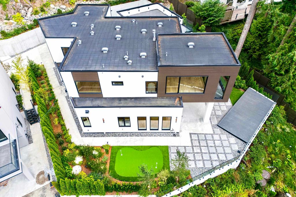 listing image 1109022842732413034