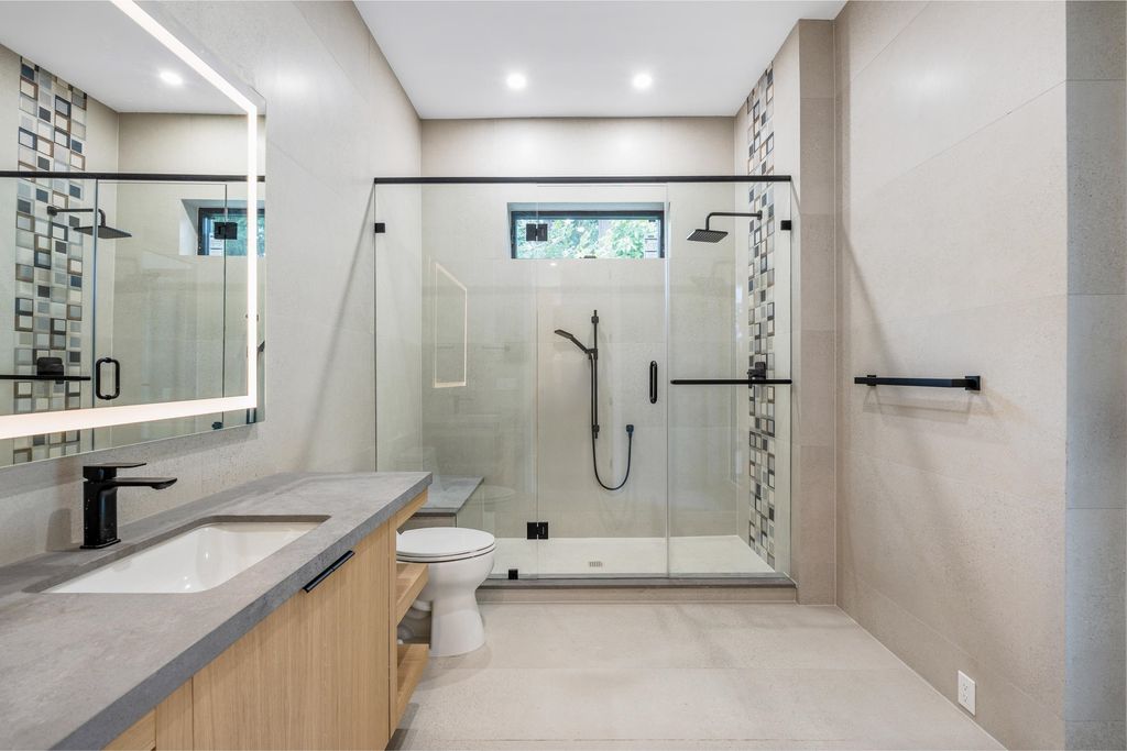 listing image 1109034471427135626