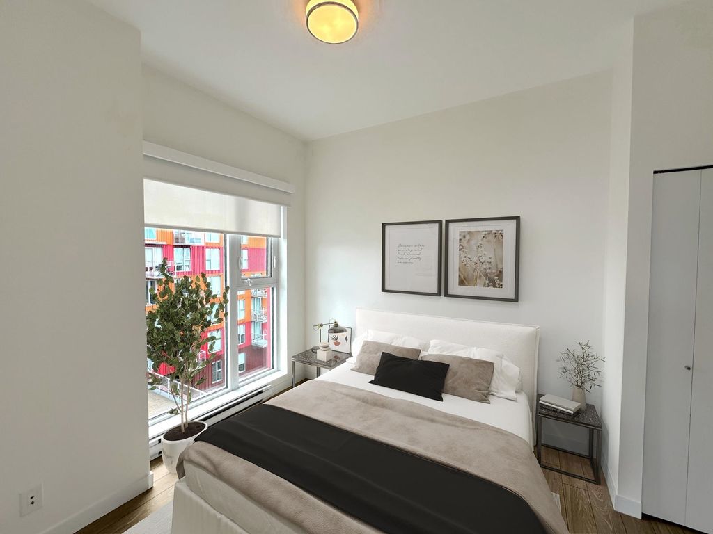 listing image 1109808266287556546