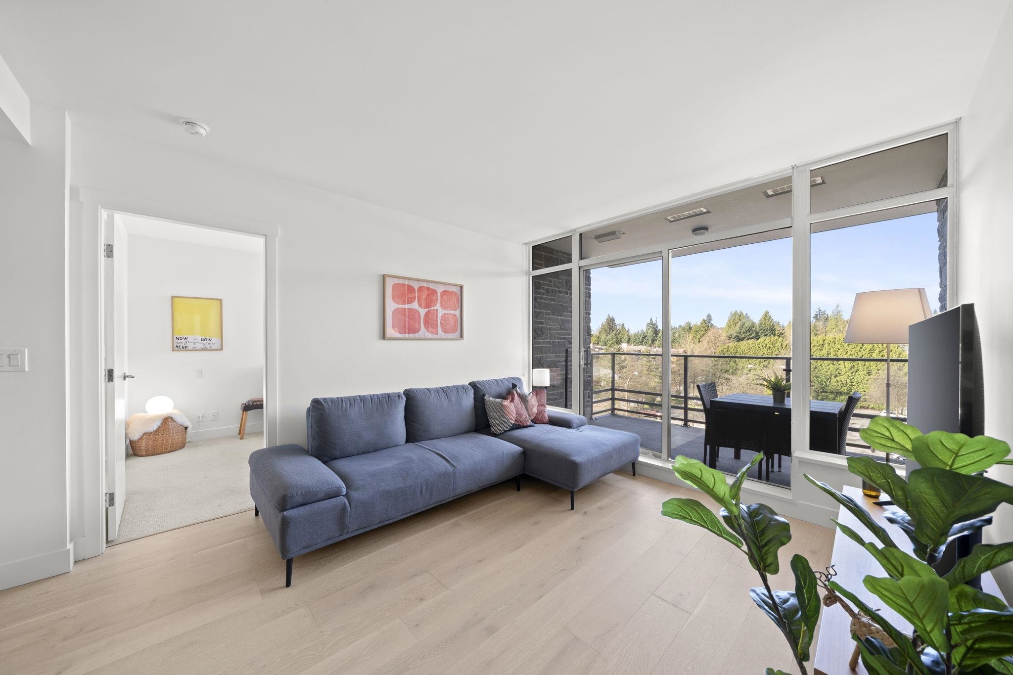 1210 E 27th Street 404