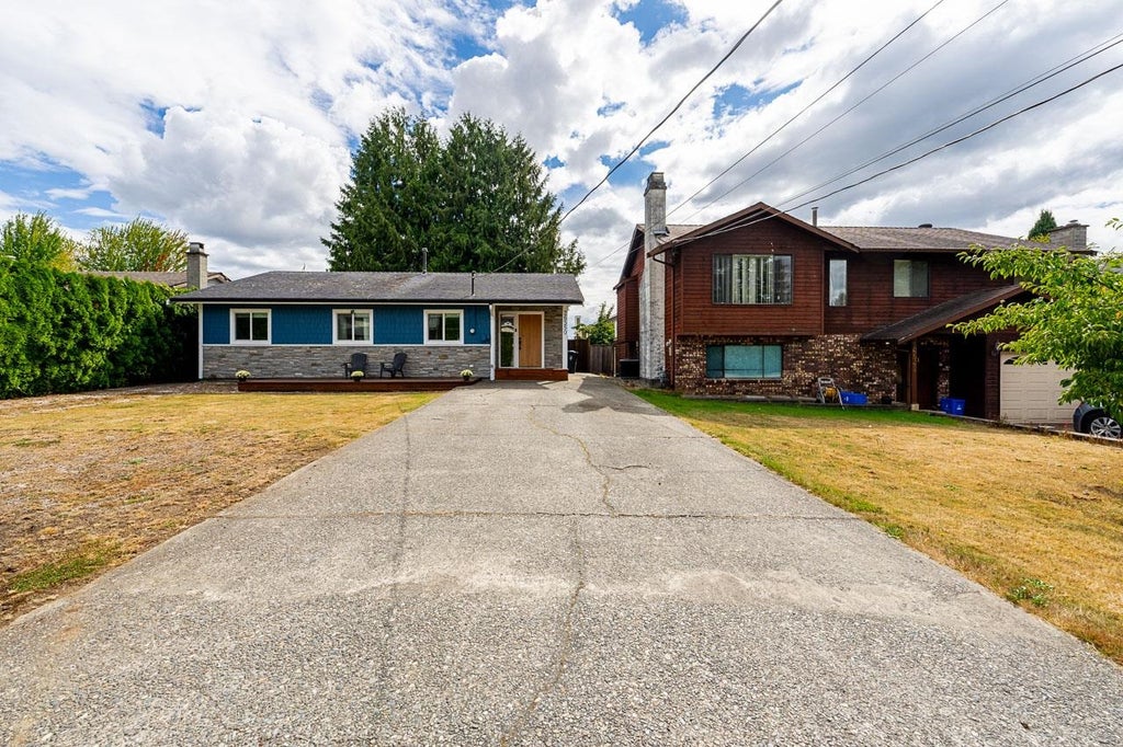Photo of 26550 28b Avenue, Langley, BC V4W 3B2 (MLS # R3162069)