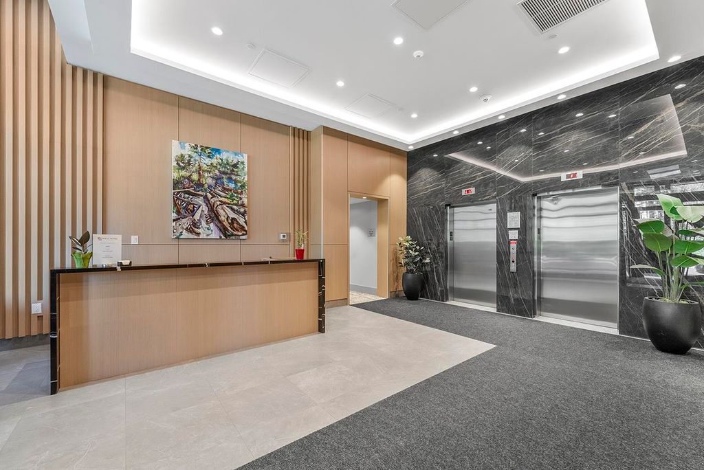 listing image 1107880200774010227