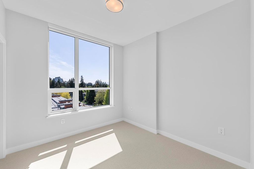 listing image 1105605086106396219