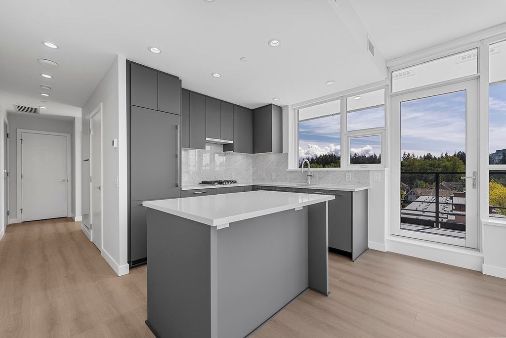 listing image 1104802524076056059