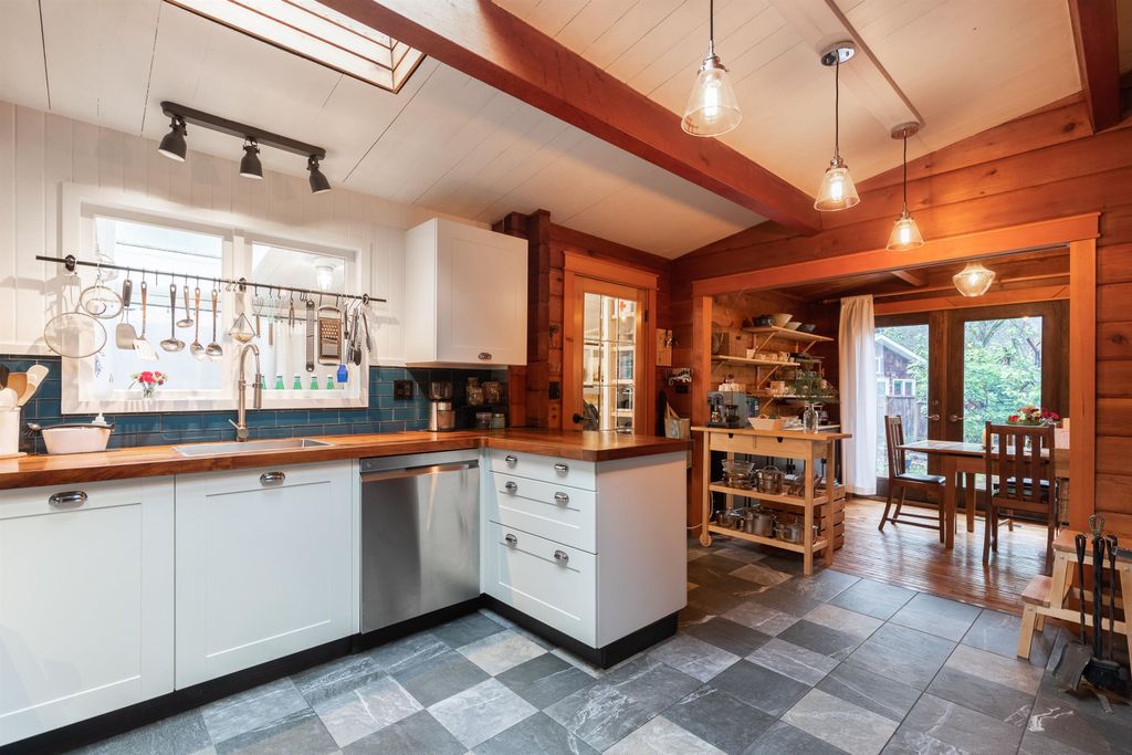 listing image 1100299277237662195