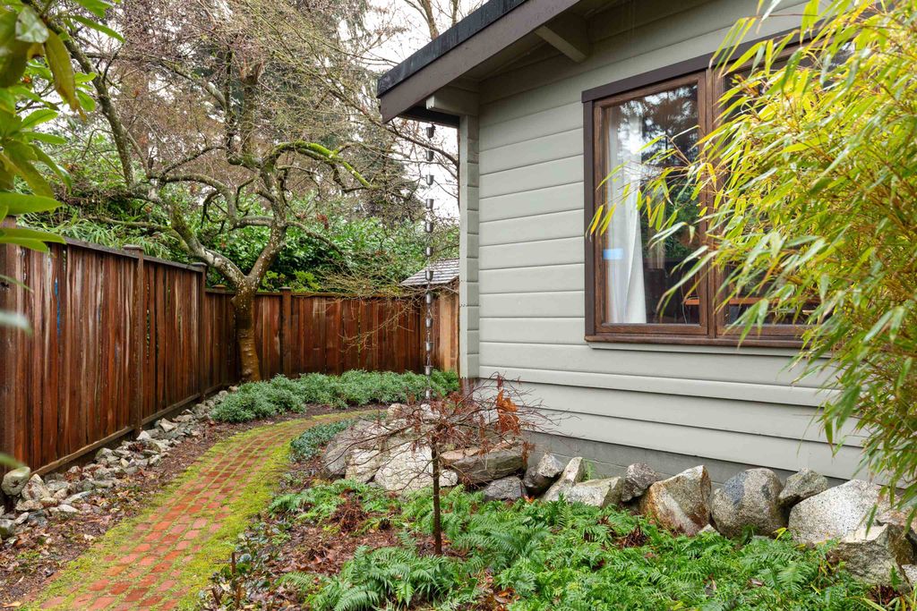 listing image 1100106528495359729