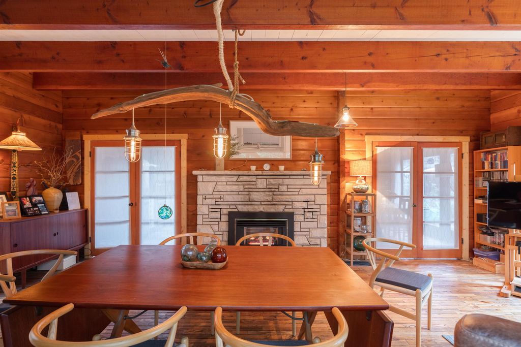 listing image 1102788270669622589