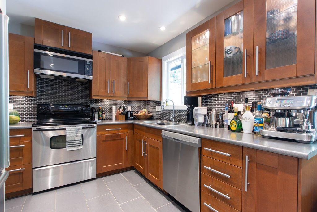 listing image 1106199094189849303