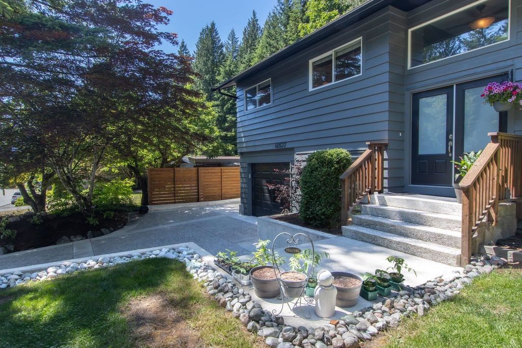 listing image 1100306107298007160