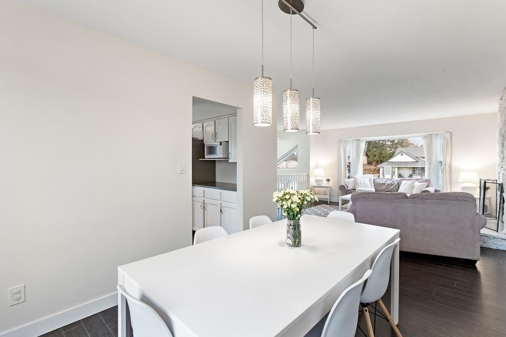 listing image 1106778170601094312