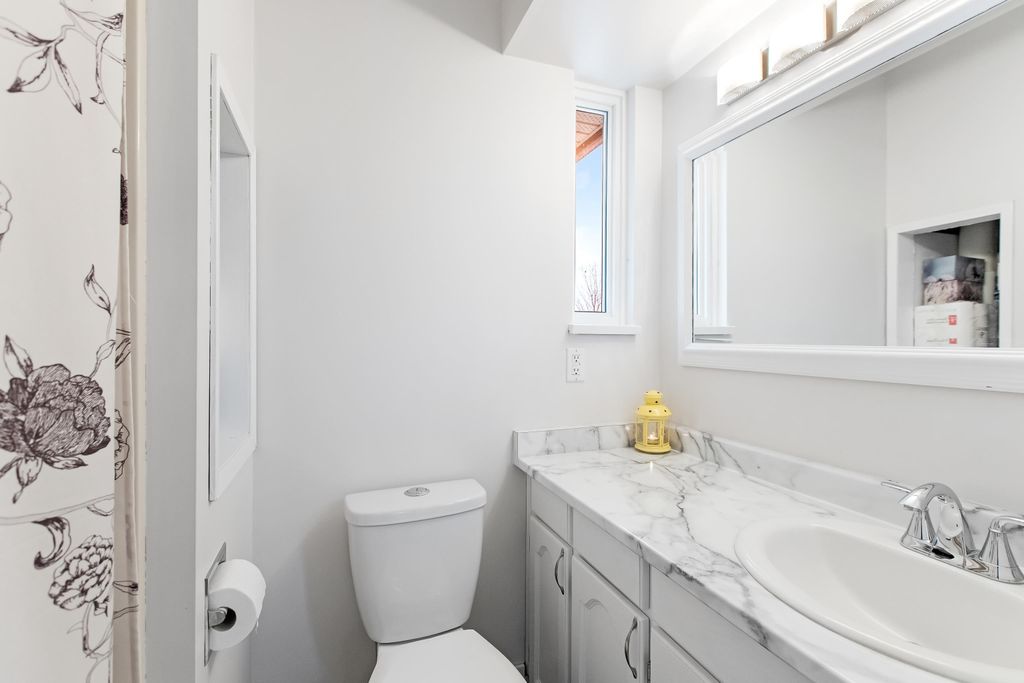listing image 1100964892734717239