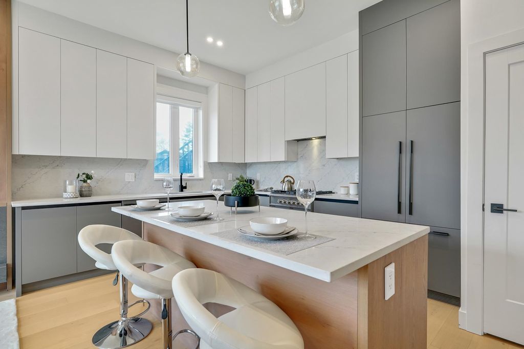 listing image 1106494238807760497