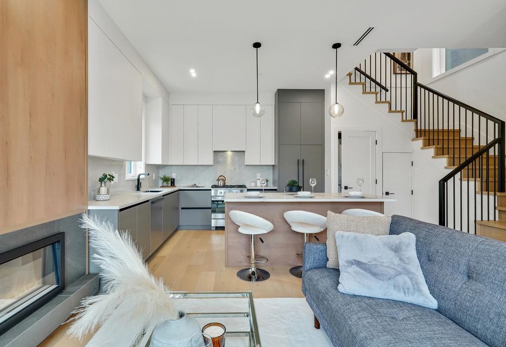 listing image 1102107740071538215