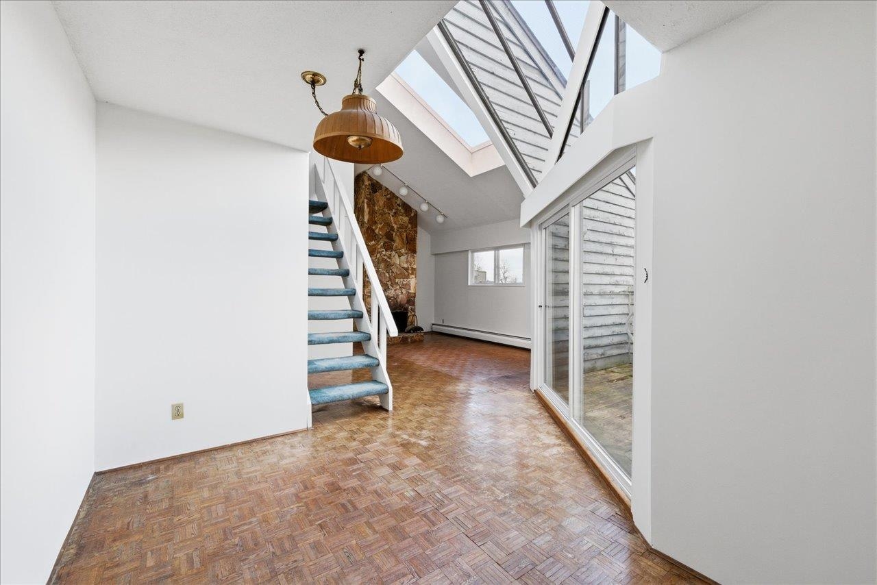 2125 York Avenue PH11