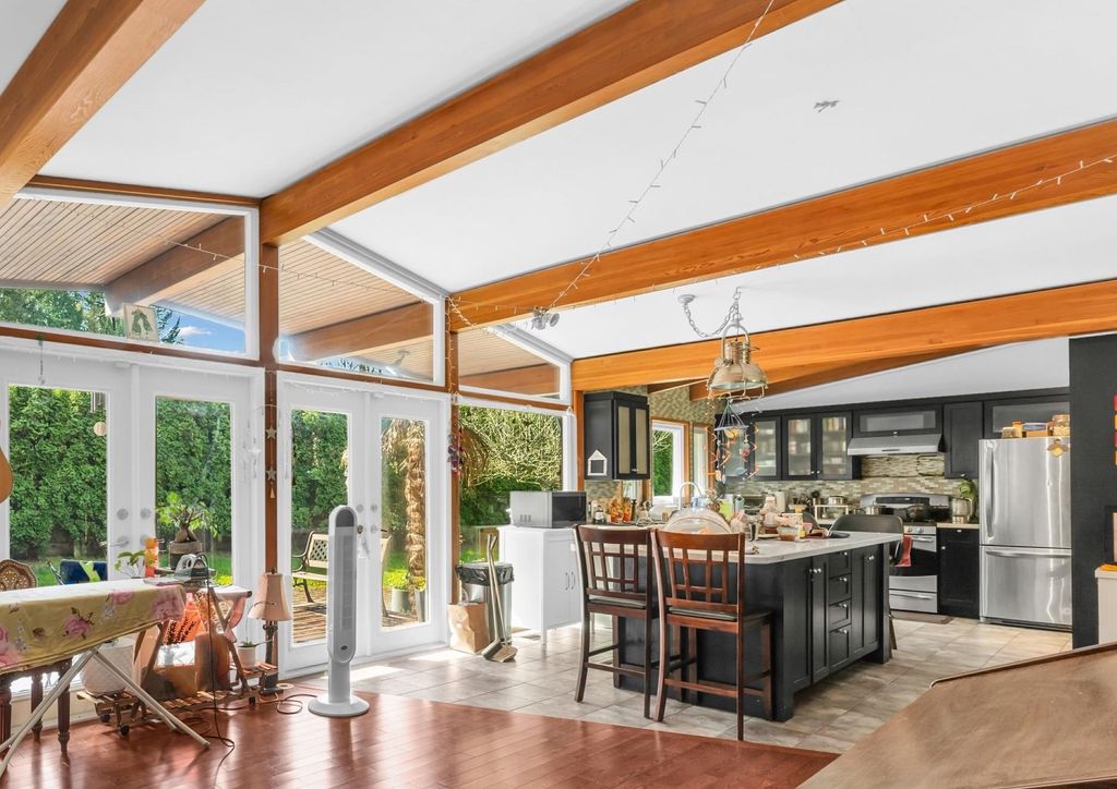 listing image 1102491994232556866