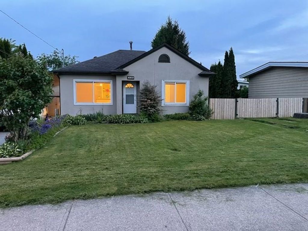 Photo of 45602 Lewis Avenue, Chilliwack, BC V2P 3C6 (MLS # R3105449)