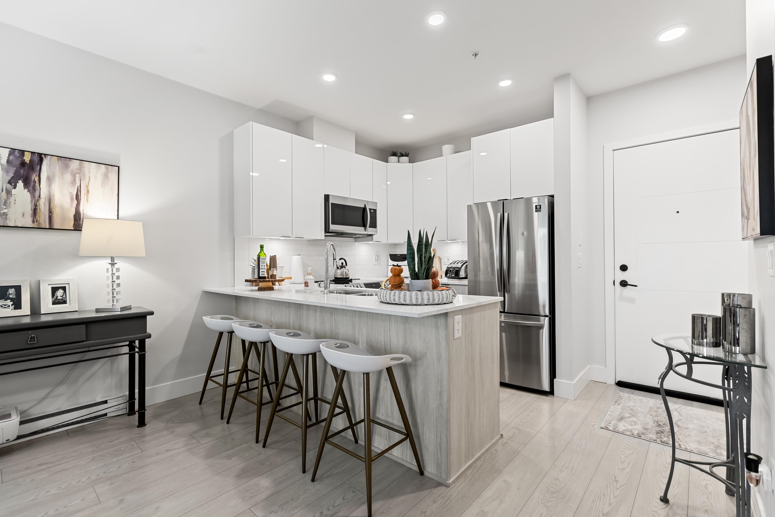 5486 199a Street 302