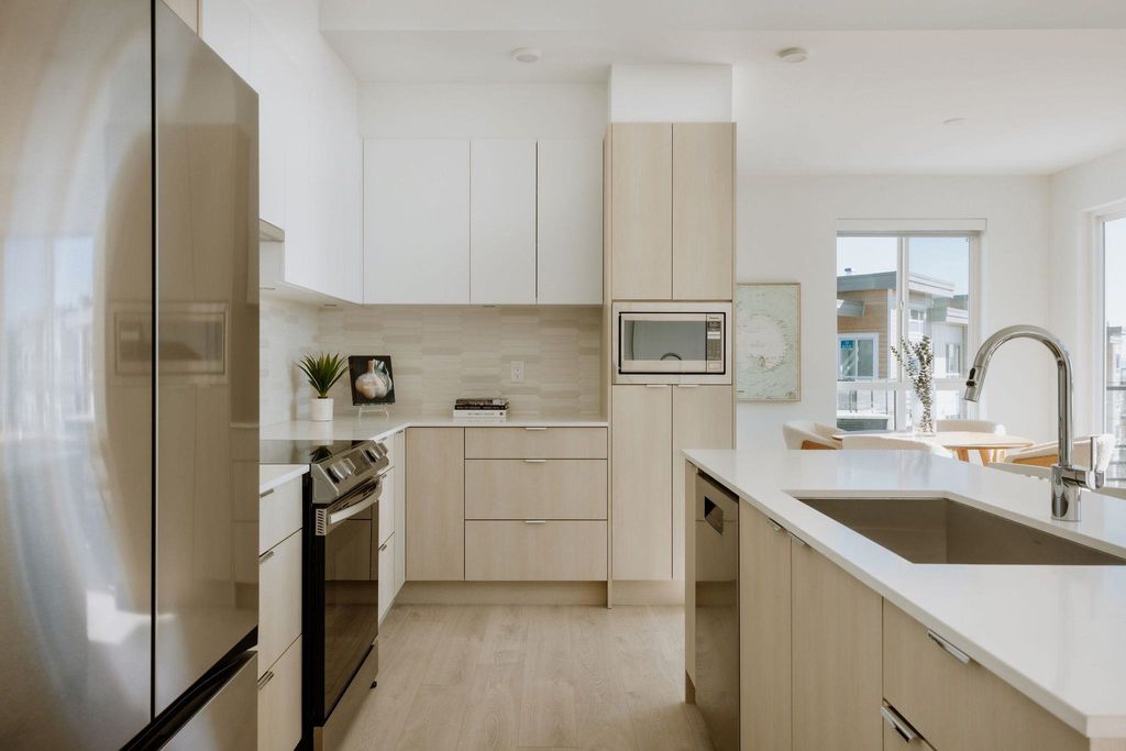 listing image 1107312351490711758