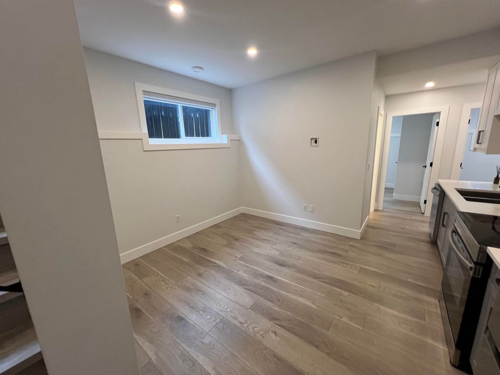 listing image 1104468998279470034