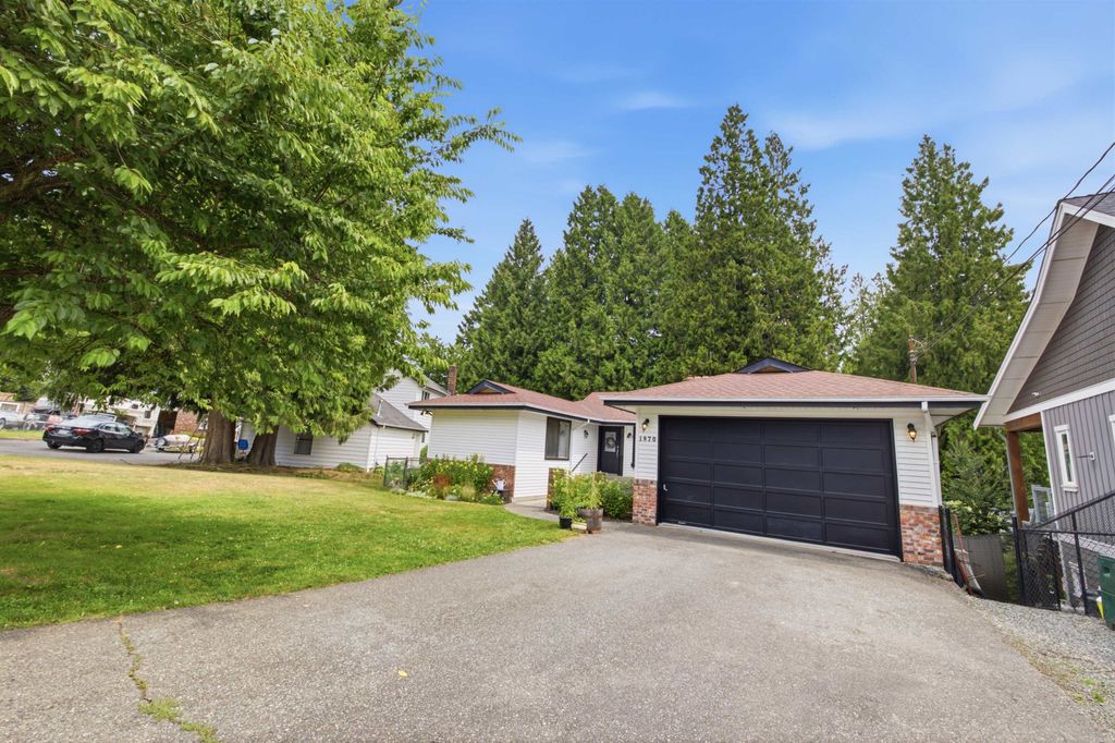 Photo of 1970 Powell Crescent, Abbotsford, BC V2S 4B2 (MLS # R3147725)