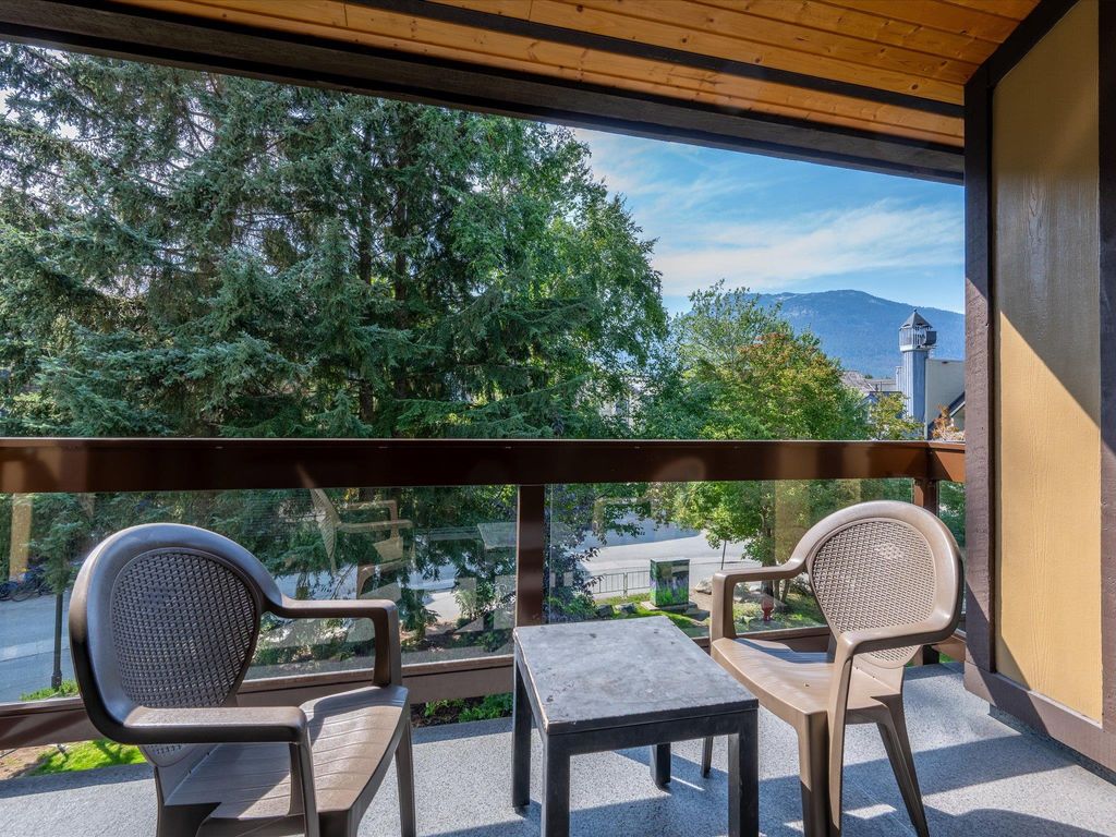 listing image 1102361803102052442