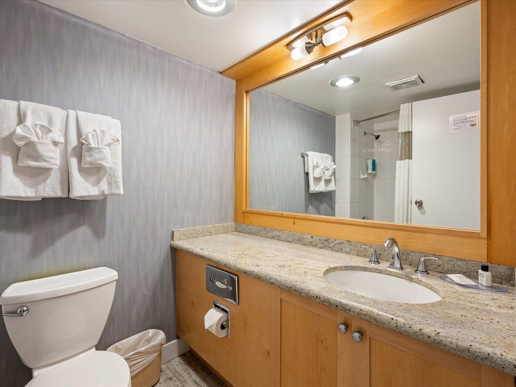 listing image 1103405213155361480