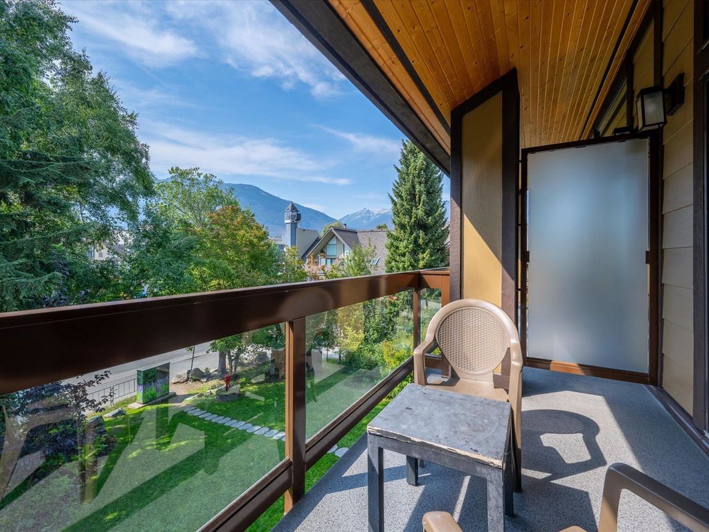 listing image 1103339024235111159