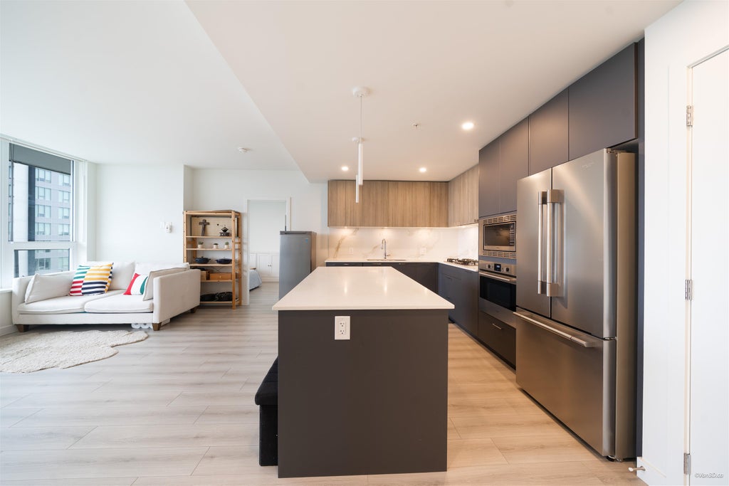 Photo of 20065 85 Avenue #1104, Langley, BC V2Y 3Y5 (MLS # R3165920)
