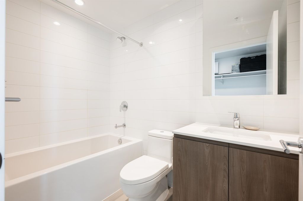listing image 1104820336492317831