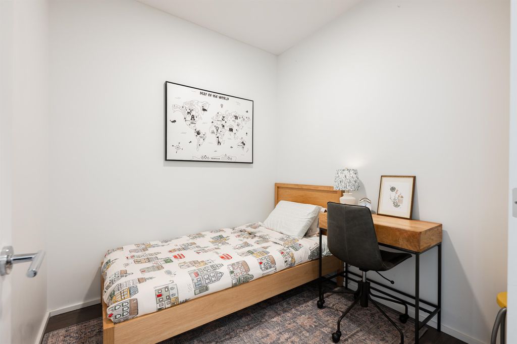 listing image 1105713399324986636