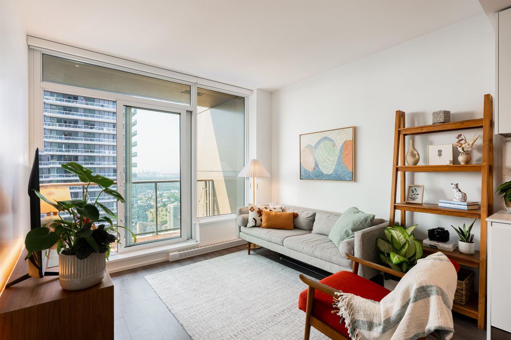 listing image 1105125407802779782