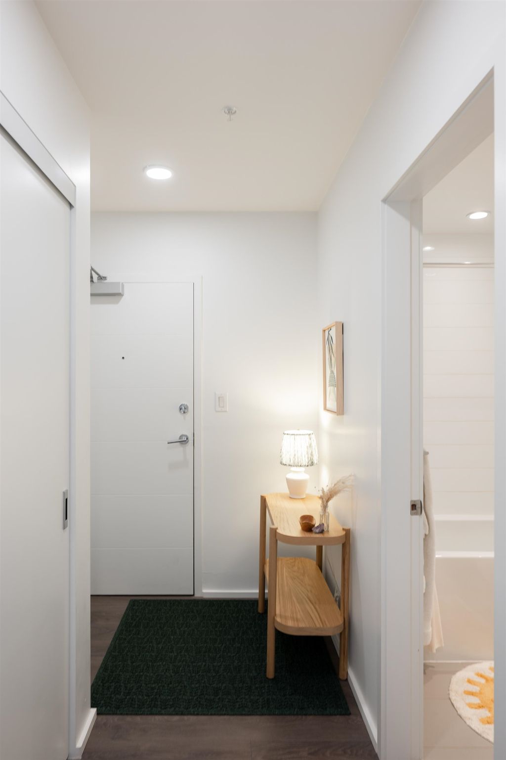 listing image 1103791566130999581
