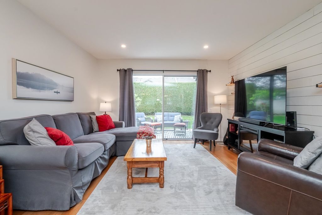 Photo of 31406 Upper Maclure Road #3, Abbotsford, BC V2T 5L8 (MLS # R3110342)