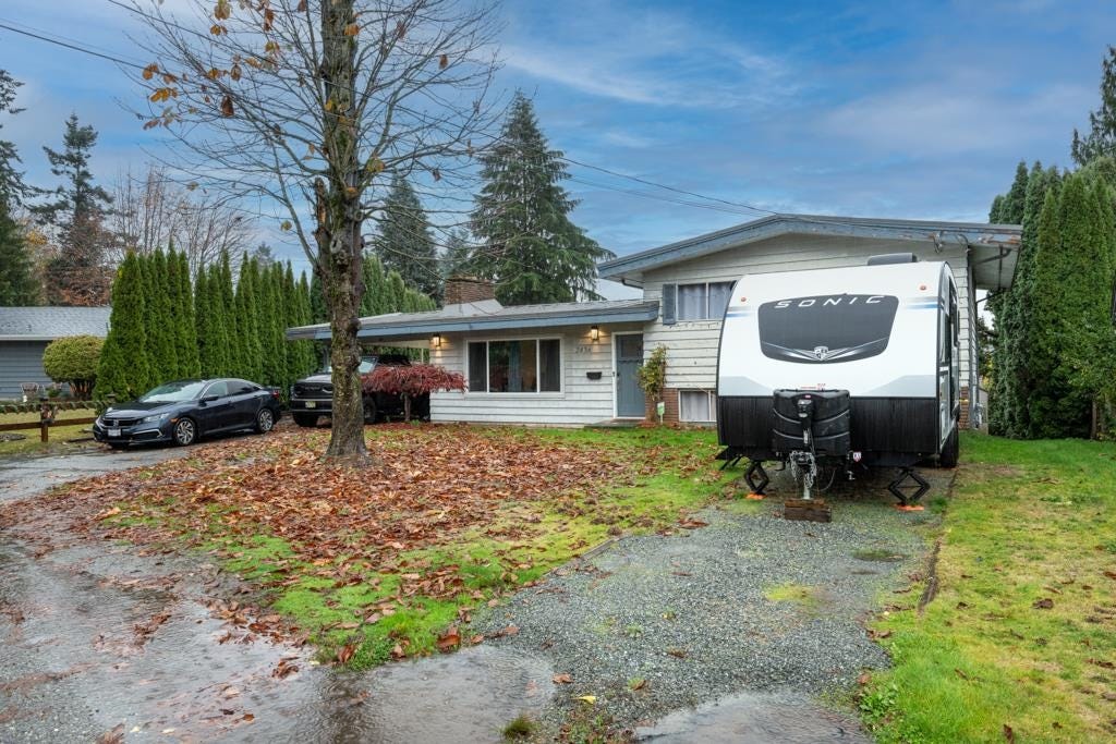 Photo of 2436 Rideau Street, Abbotsford, BC V2T 3N4 (MLS # R3132753)
