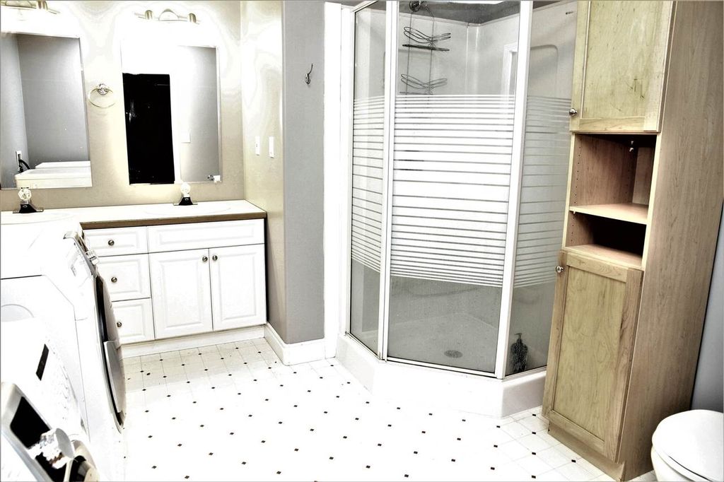 listing image 1107849169068740131