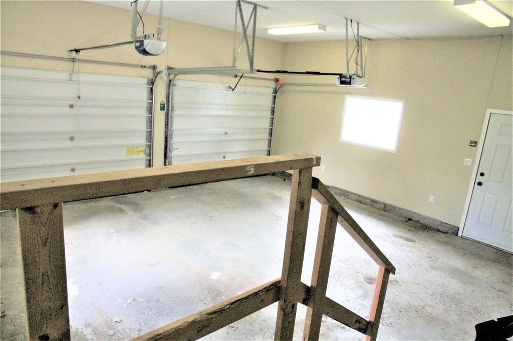 listing image 1106908837224927733