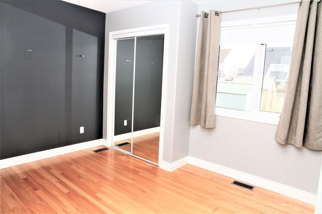 listing image 1101510478934033674