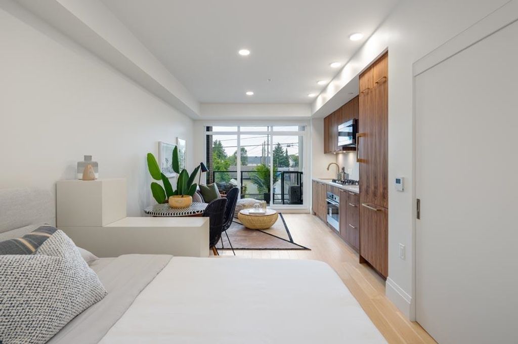 listing image 1104572366834758341