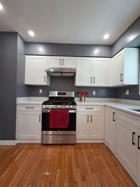 3420 Shaughnessy Street Port Coquitlam BC V3B 5G9