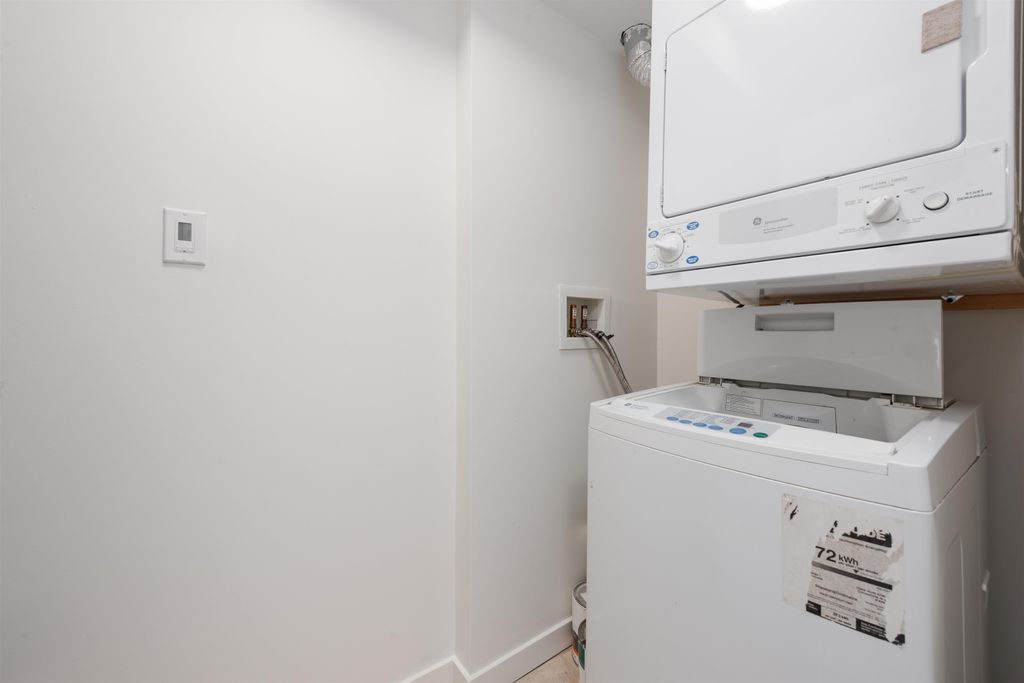 listing image 1108037247711805627