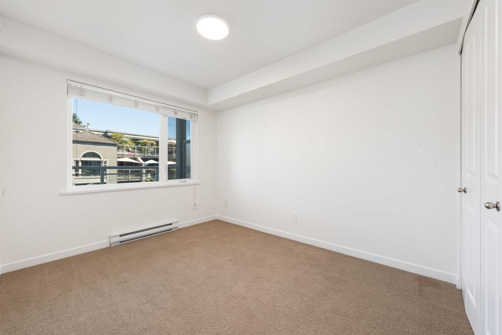 listing image 1101160673083759213